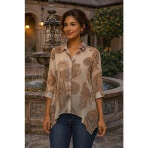 Chico’s Size 1 (M) Sheer Paisley Top Roll Tab Sleeves Handkerchief Hem Boho Chic